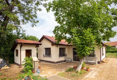 Жилищна сграда - с. Казичане - Трейд билд ЕООД - София, Малинова долина